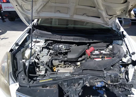 2015 Nissan Rogue Select S z USA, uszkodzony, nr VIN JN8AS5MT2FW156146